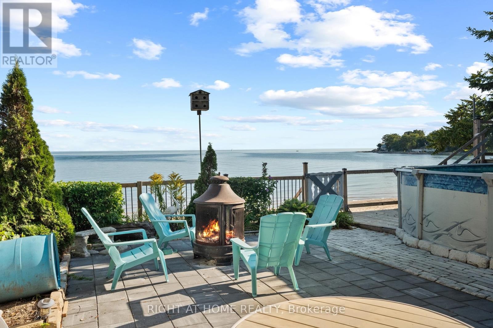 












71 LIGHTHOUSE DRIVE

,
Haldimand (Dunnville),




Ontario
N1A2W6

