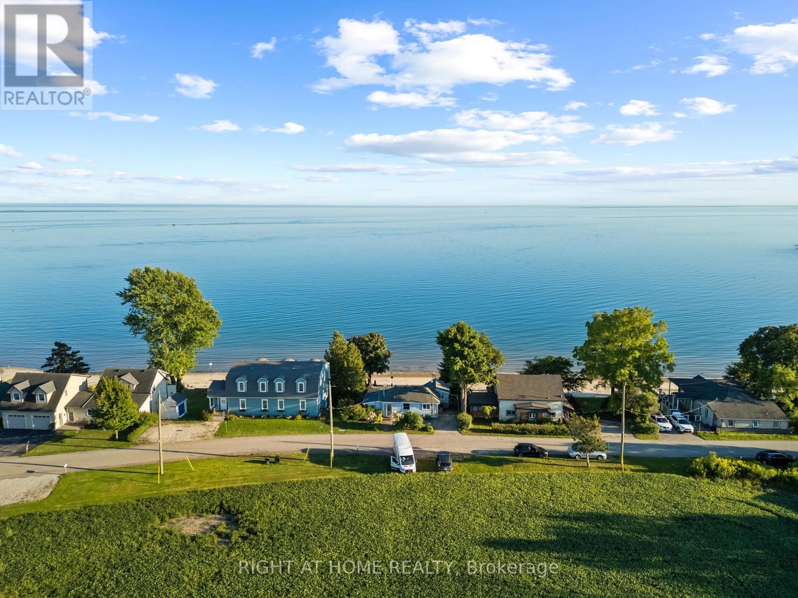 












71 LIGHTHOUSE DRIVE

,
Haldimand (Dunnville),




Ontario
N1A2W6

