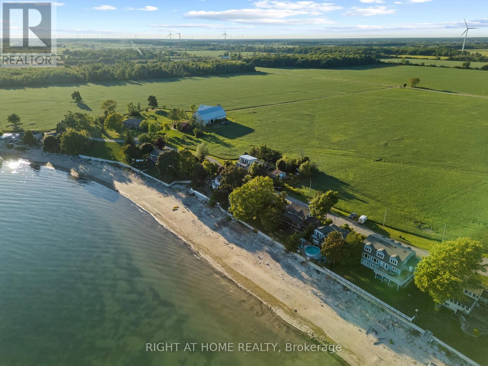 












71 LIGHTHOUSE DRIVE

,
Haldimand (Dunnville),




Ontario
N1A2W6

