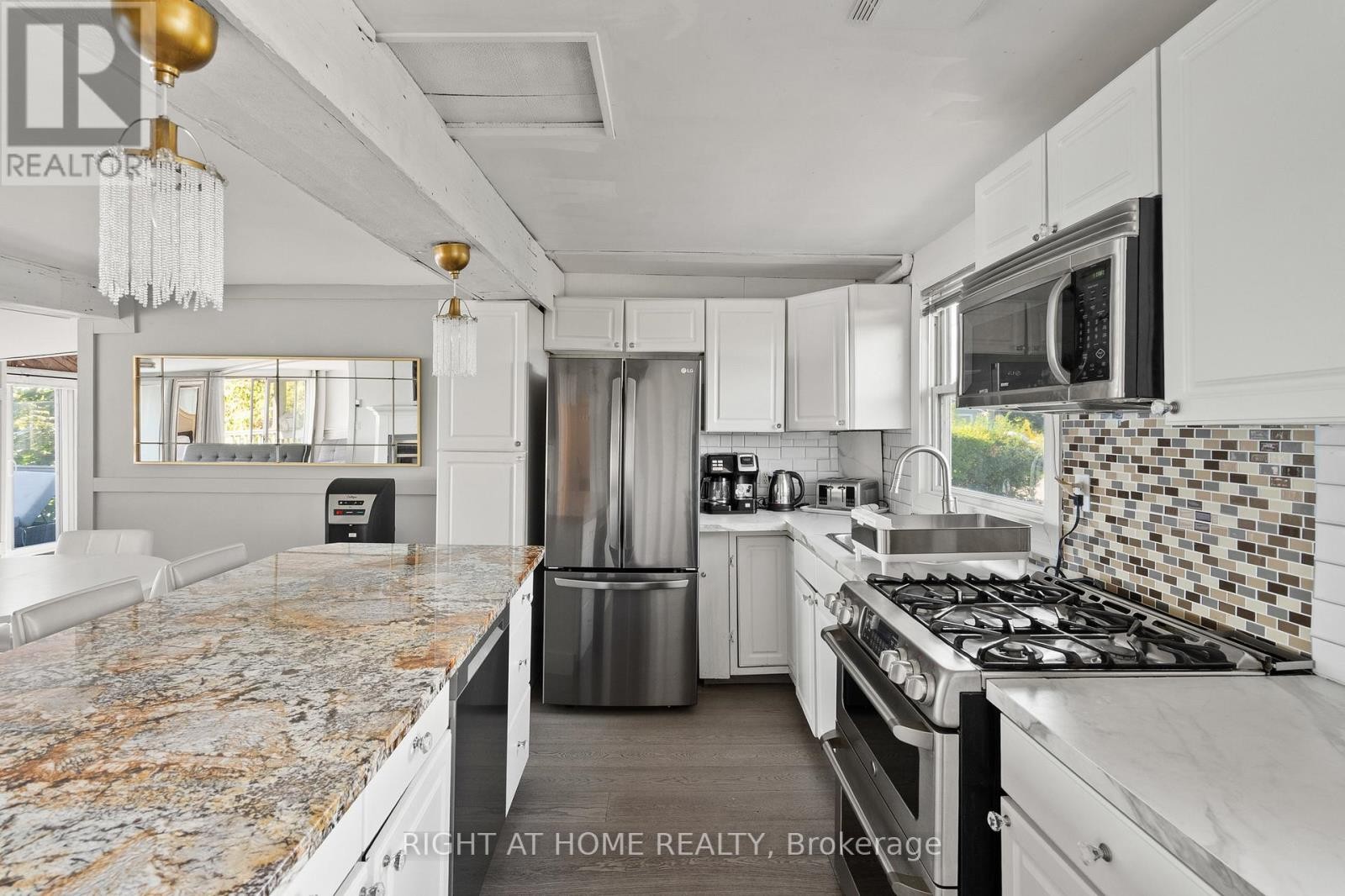 












71 LIGHTHOUSE DRIVE

,
Haldimand (Dunnville),




Ontario
N1A2W6

