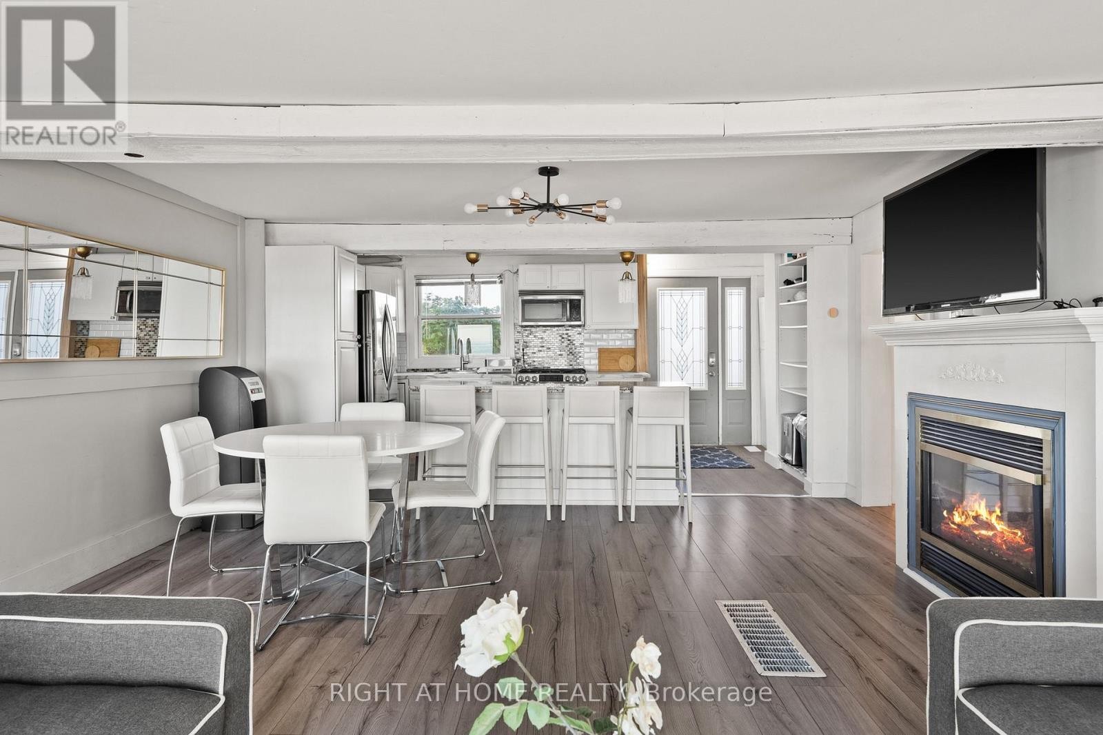 












71 LIGHTHOUSE DRIVE

,
Haldimand (Dunnville),




Ontario
N1A2W6

