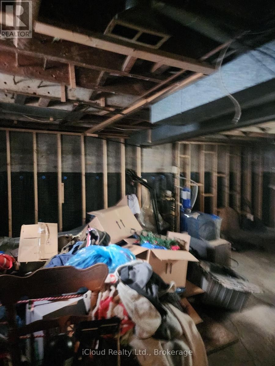 












95 CHETWOOD STREET

,
St. Catharines (Western Hill),




Ontario
L2S2A6

