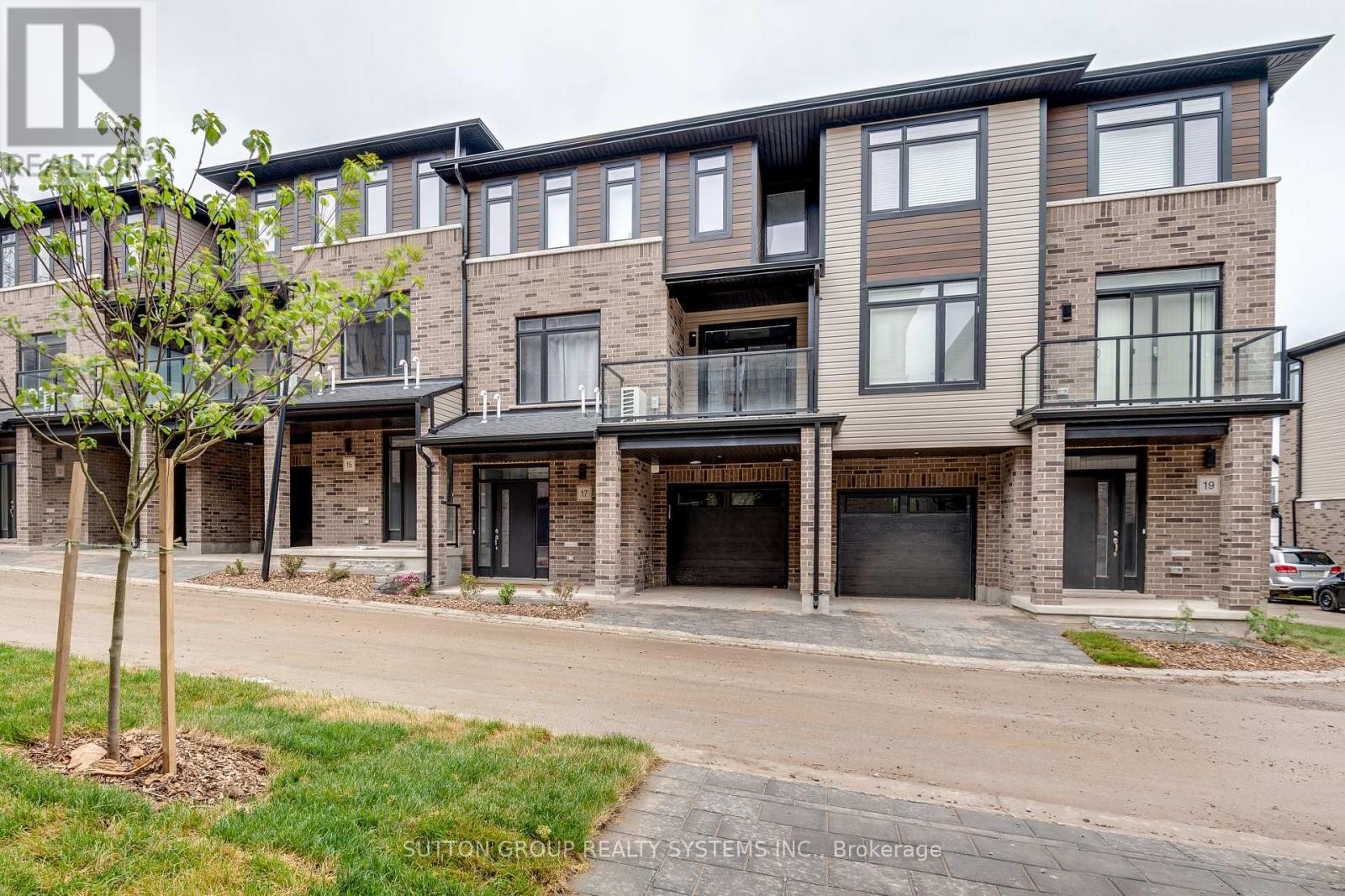 












17 - 2610 KETTERING PLACE

,
London South (South U),




Ontario
N6M0J4

