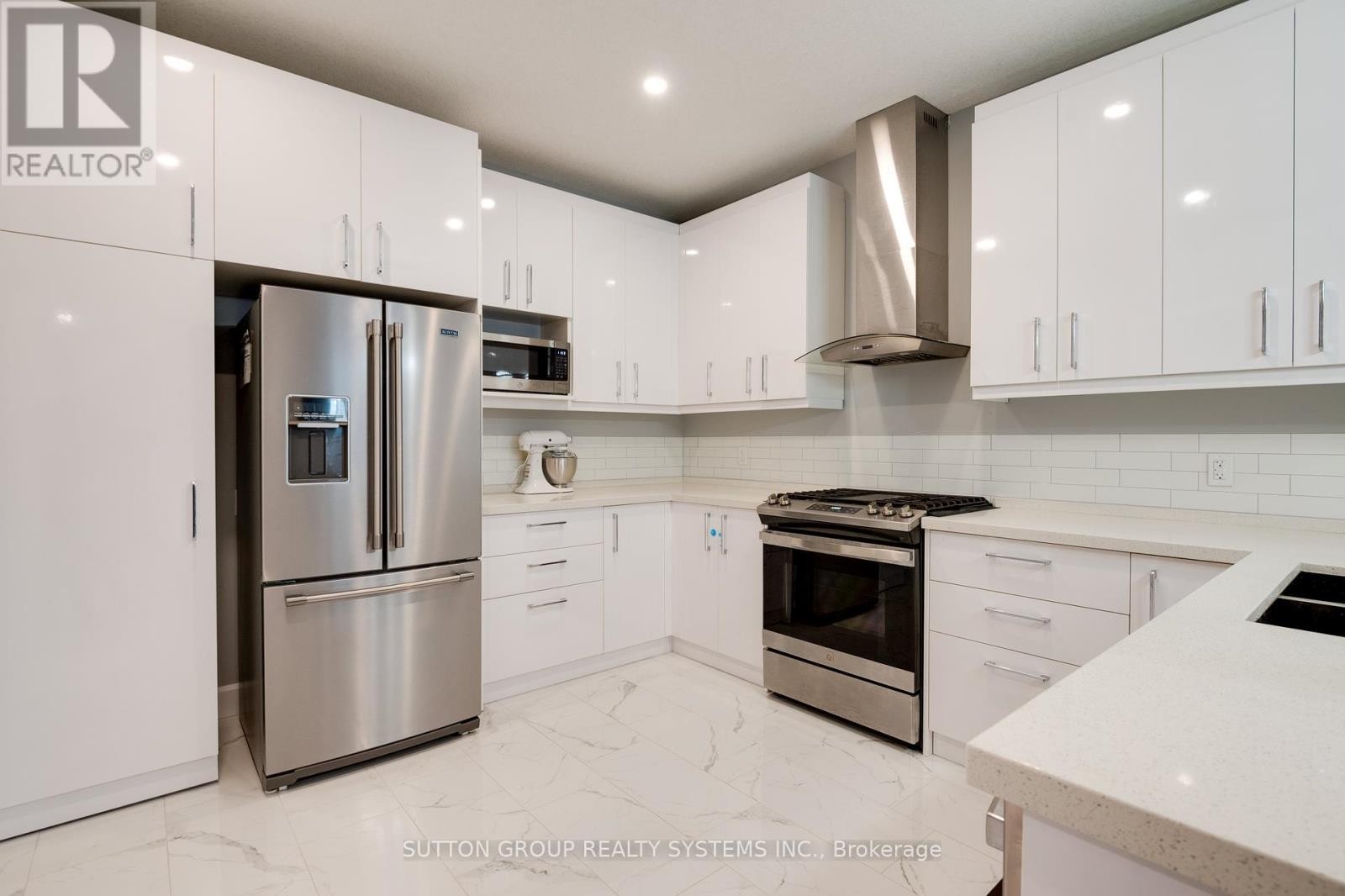 












17 - 2610 KETTERING PLACE

,
London South (South U),




Ontario
N6M0J4

