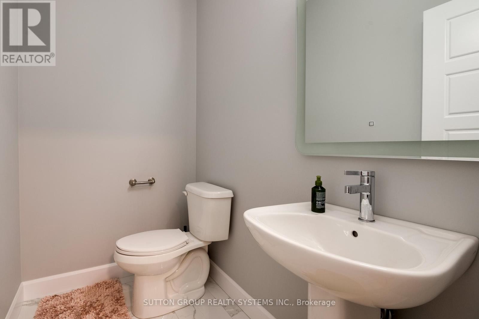 












17 - 2610 KETTERING PLACE

,
London South (South U),




Ontario
N6M0J4

