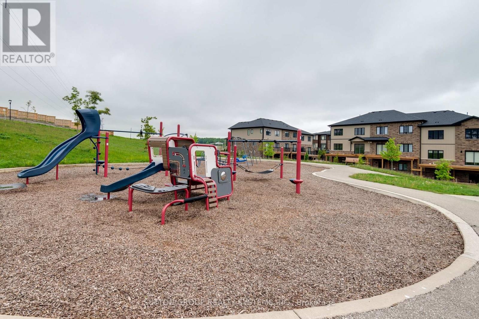 












17 - 2610 KETTERING PLACE

,
London South (South U),




Ontario
N6M0J4

