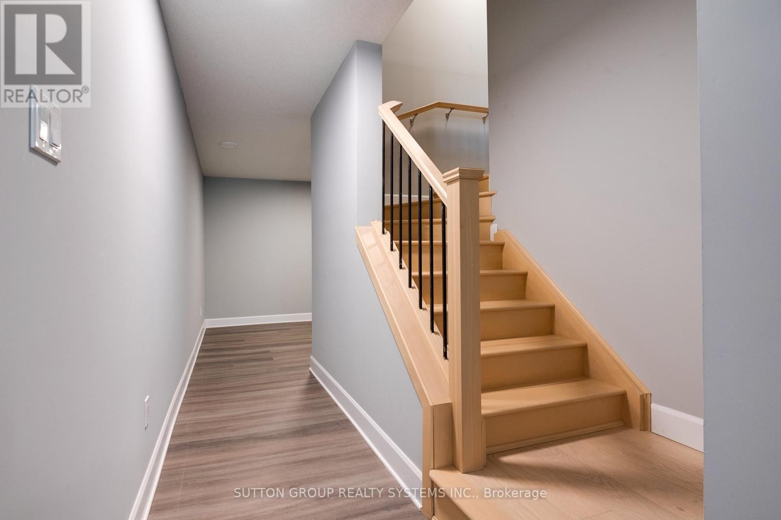 












17 - 2610 KETTERING PLACE

,
London South (South U),




Ontario
N6M0J4

