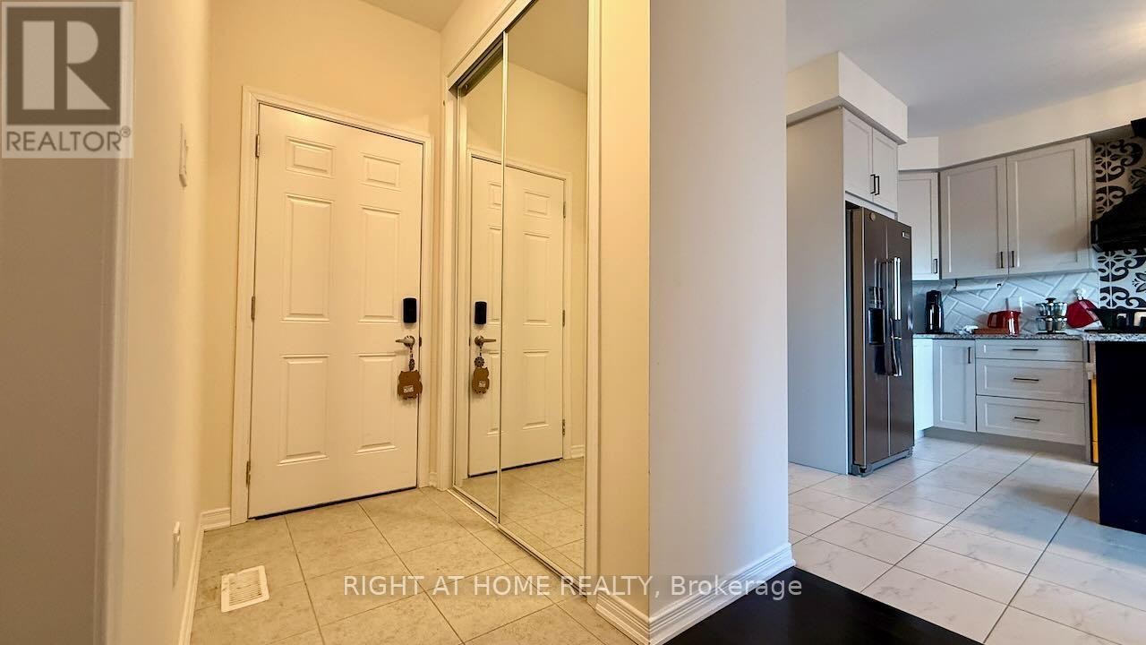 












52 ROYAL COACHMAN WAY

,
Hamilton (Stoney Creek Mountain),




Ontario
L8J0M2

