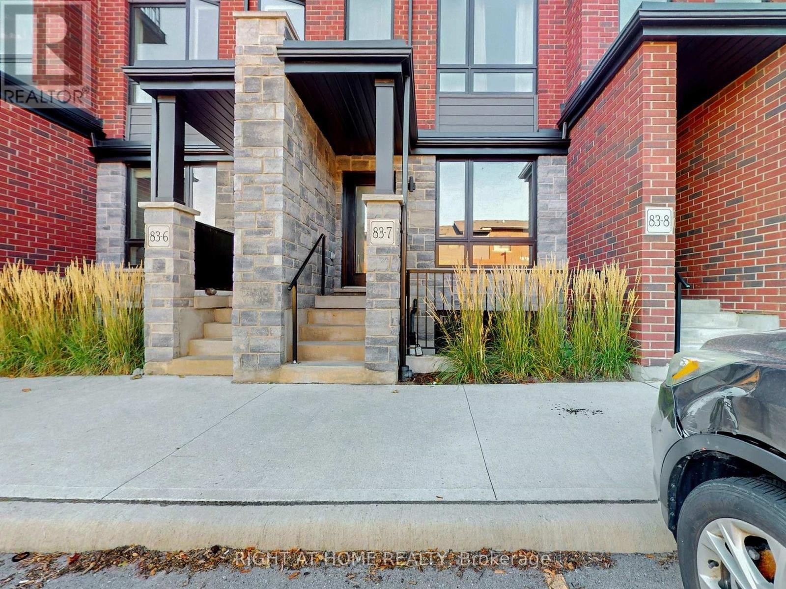 












07 - 83 BEECHWOOD AVENUE

,
Guelph (Junction/Onward Willow),




Ontario
N1H5Z7

