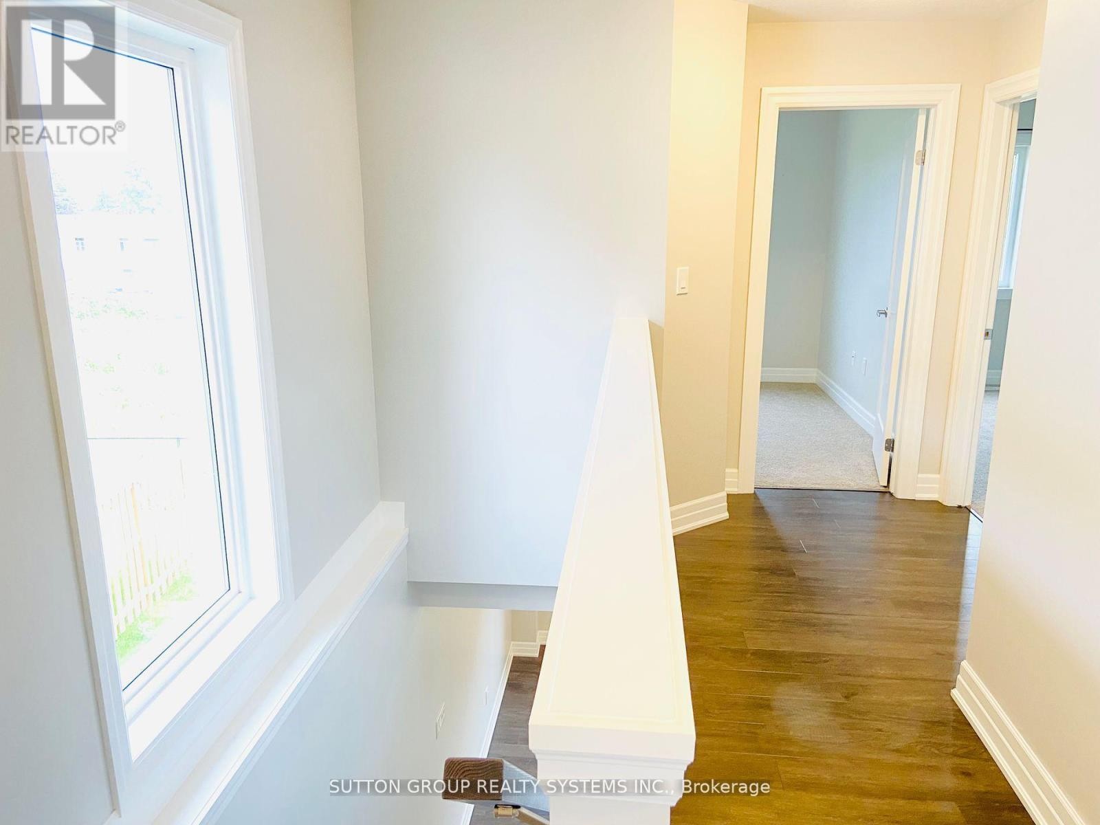 












54 NIESON STREET

,
Cambridge,




Ontario
N1R0B9

