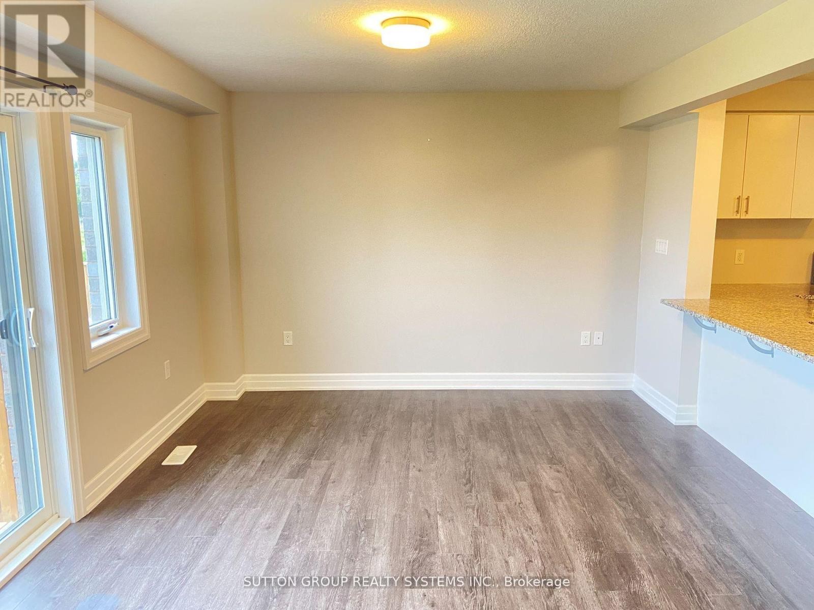 












54 NIESON STREET

,
Cambridge,




Ontario
N1R0B9

