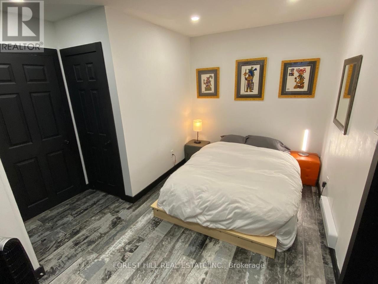 












216 TIMMONS STREET

,
Blue Mountains,




Ontario
L9Y0L2

