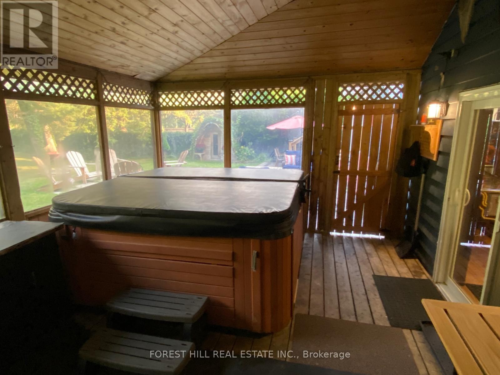 












216 TIMMONS STREET

,
Blue Mountains,




Ontario
L9Y0L2

