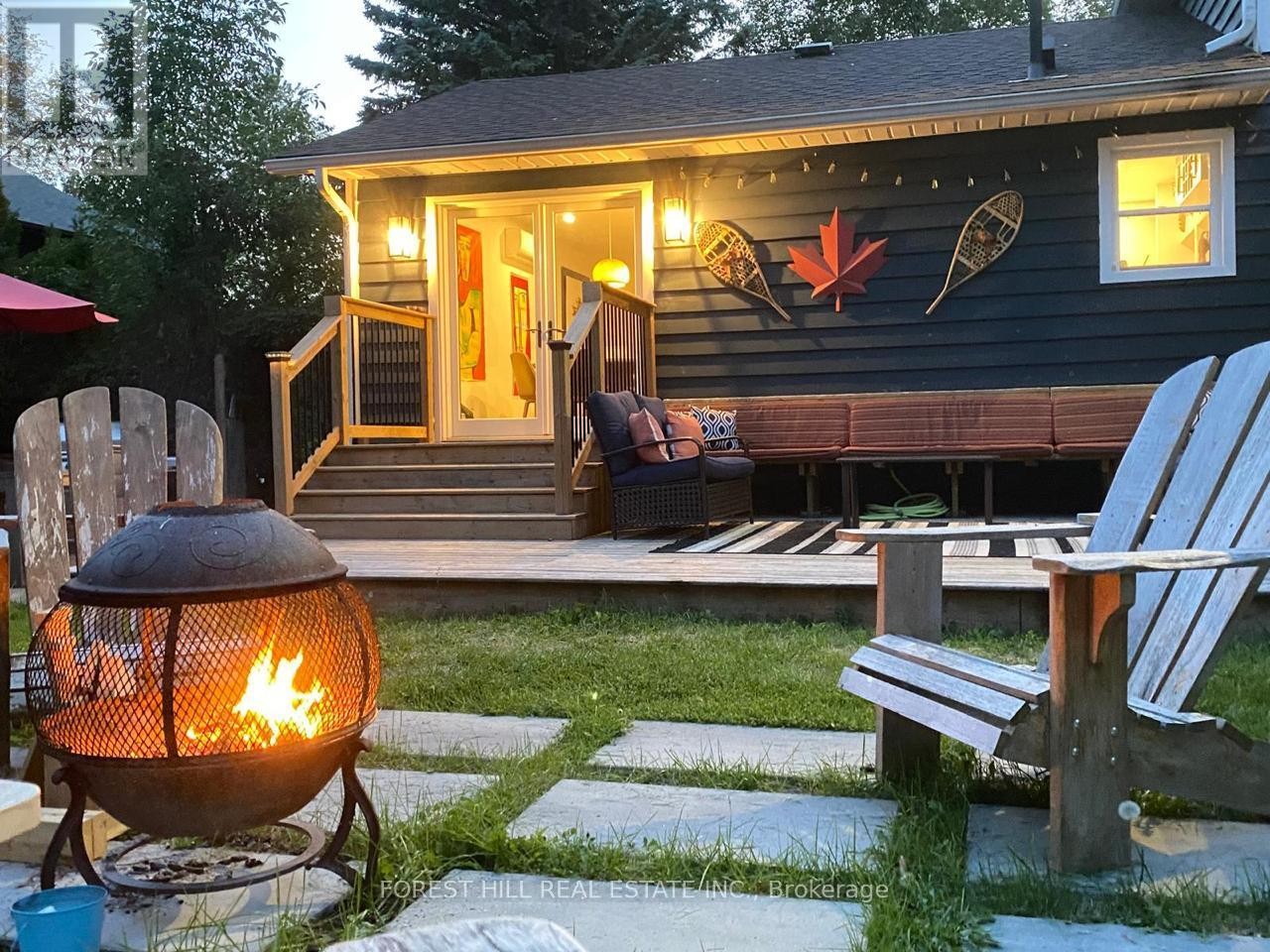 












216 TIMMONS STREET

,
Blue Mountains,




Ontario
L9Y0L2

