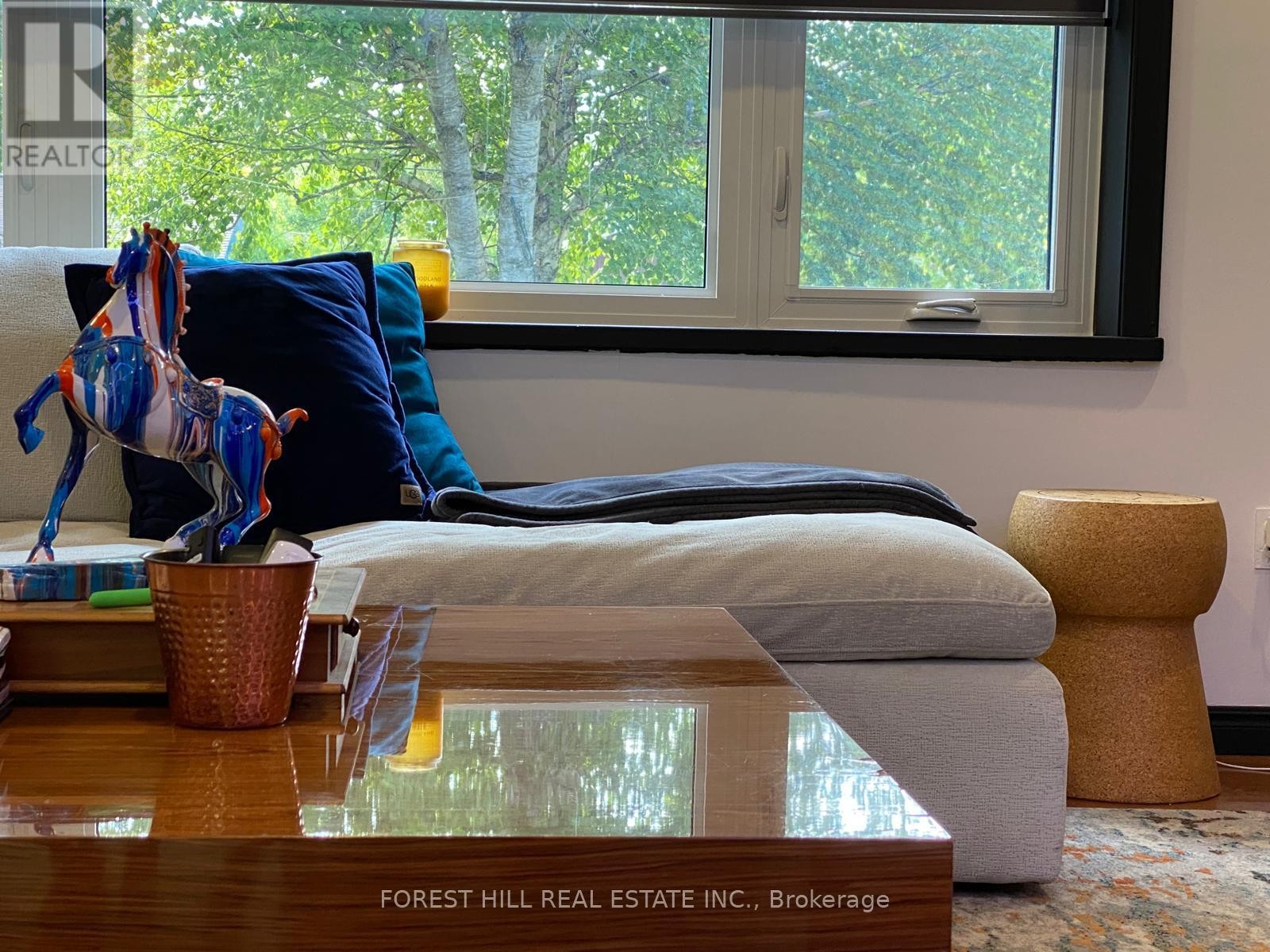 












216 TIMMONS STREET

,
Blue Mountains,




Ontario
L9Y0L2

