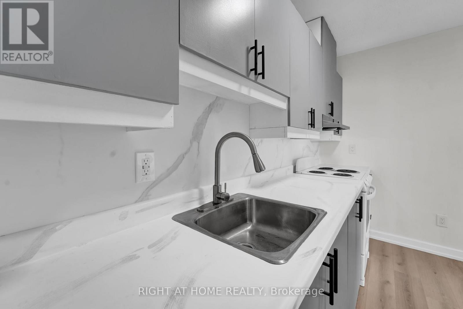 












17 - 6 JOHN STREET S

,
Arnprior,




Ontario
K7S2P9

