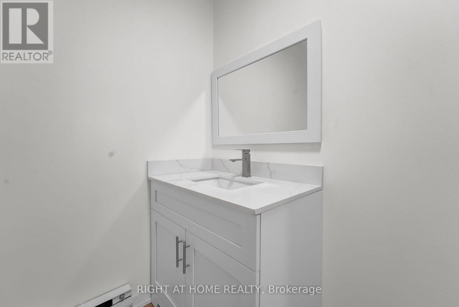 












17 - 6 JOHN STREET S

,
Arnprior,




Ontario
K7S2P9

