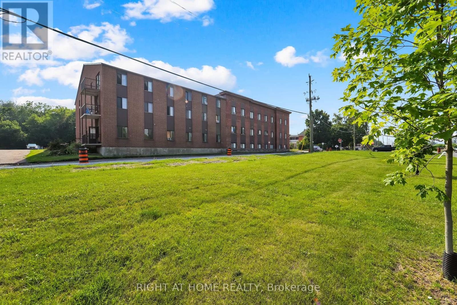 












17 - 6 JOHN STREET S

,
Arnprior,




Ontario
K7S2P9

