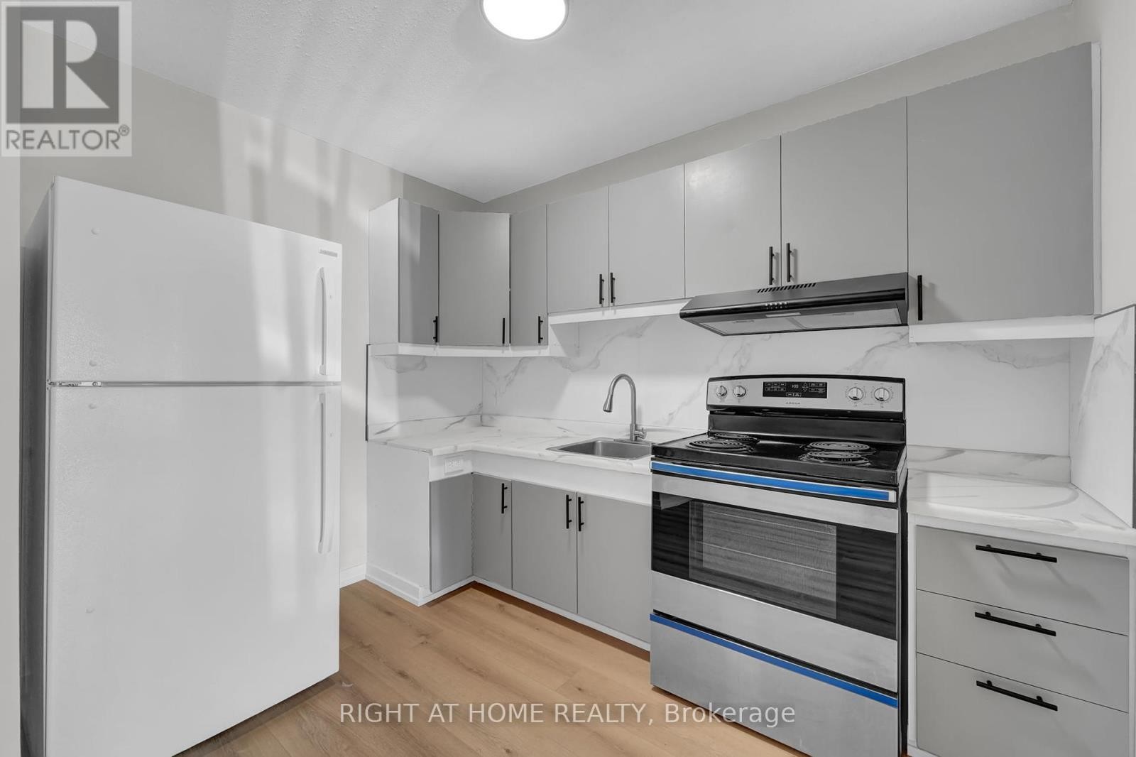 












17 - 6 JOHN STREET S

,
Arnprior,




Ontario
K7S2P9

