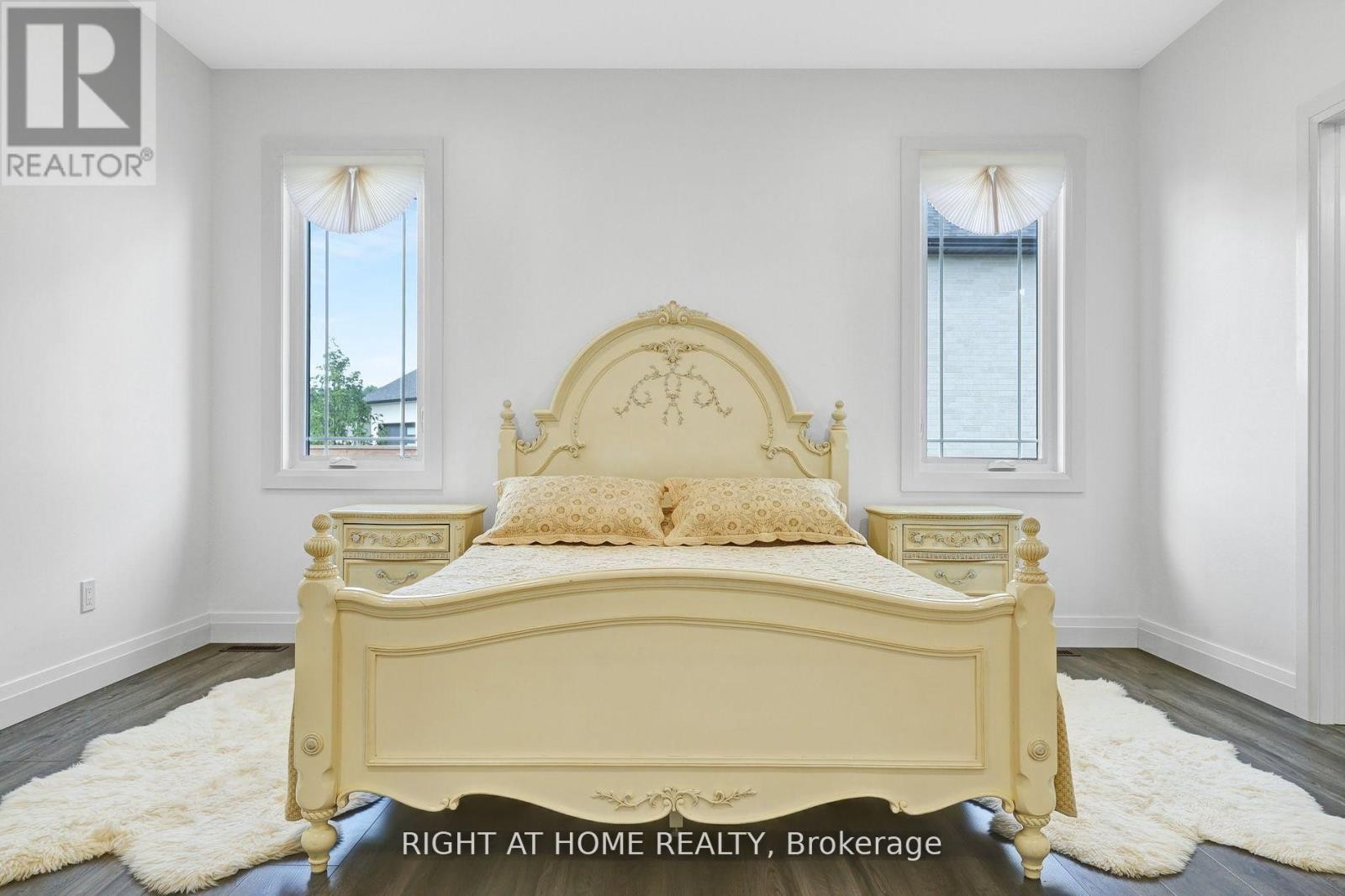 












18 AUGUST CRESCENT

,
Norwich (Otterville),




Ontario
N0J1R0

