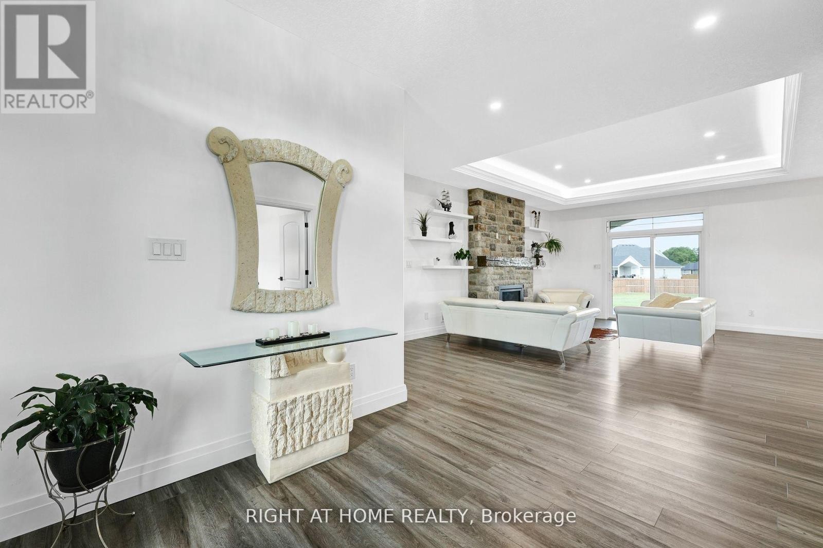 












18 AUGUST CRESCENT

,
Norwich (Otterville),




Ontario
N0J1R0

