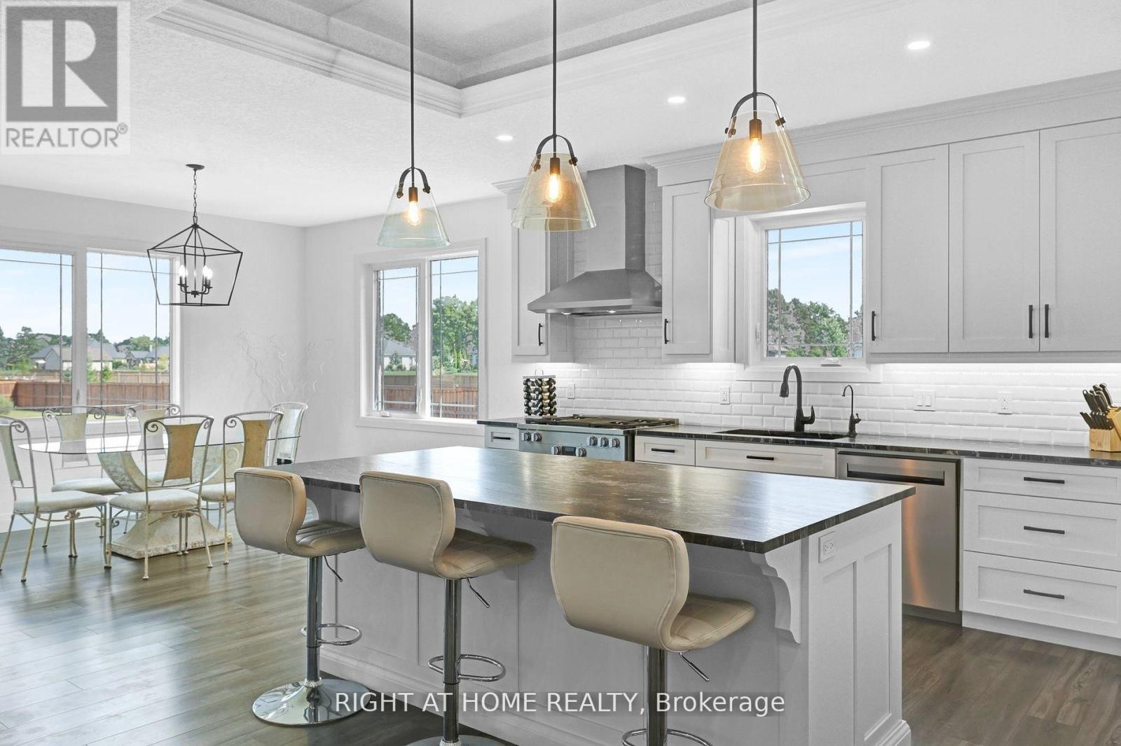 












18 AUGUST CRESCENT

,
Norwich (Otterville),




Ontario
N0J1R0

