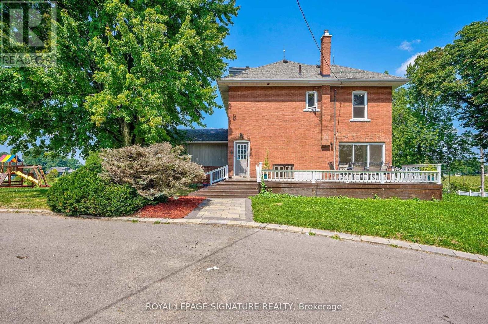 












424 8TH CONCESSION ROAD E

,
Hamilton,




Ontario
L0P1B0

