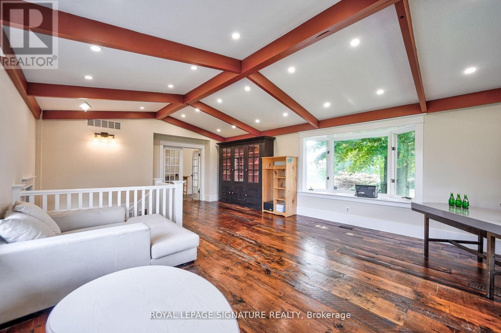 












424 8TH CONCESSION ROAD E

,
Hamilton,




Ontario
L0P1B0

