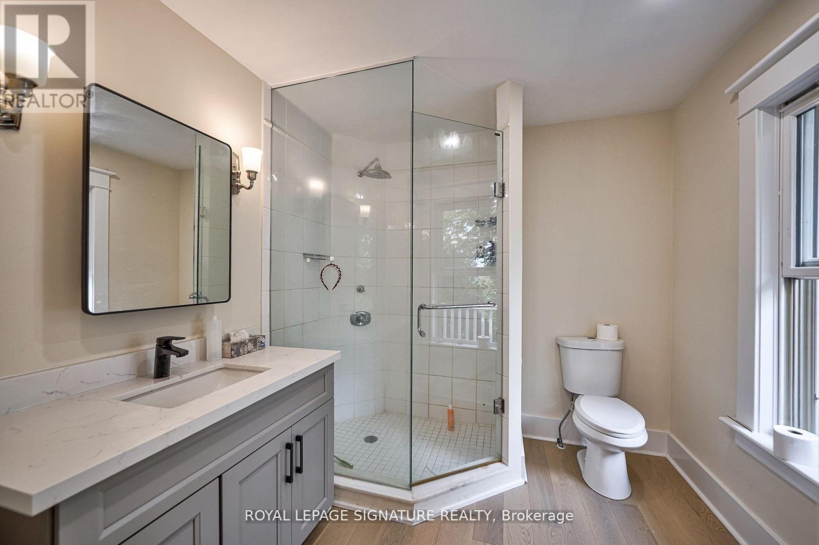 












424 8TH CONCESSION ROAD E

,
Hamilton,




Ontario
L0P1B0

