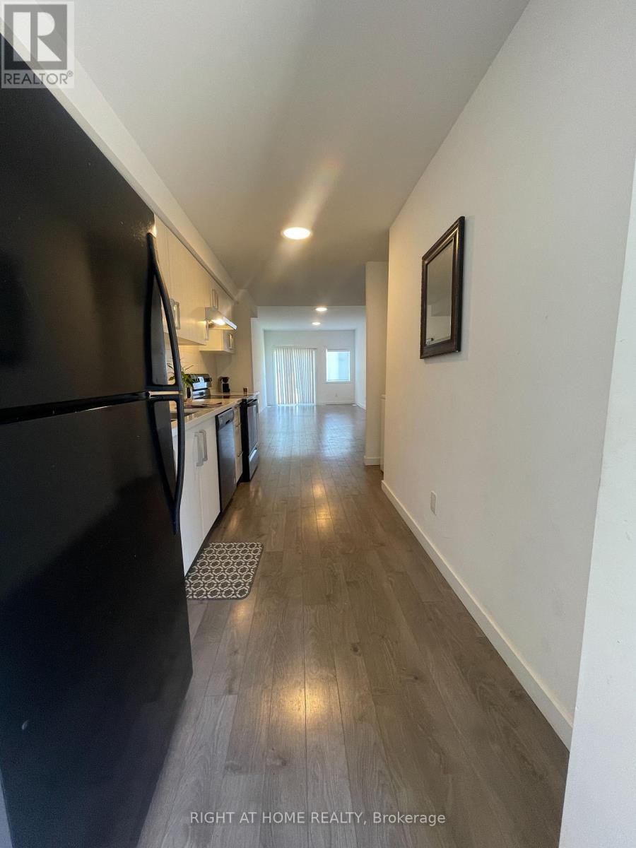 












400 ALBERTA STREET

,
Welland (Lincoln/Crowland),




Ontario
L3B0K5


