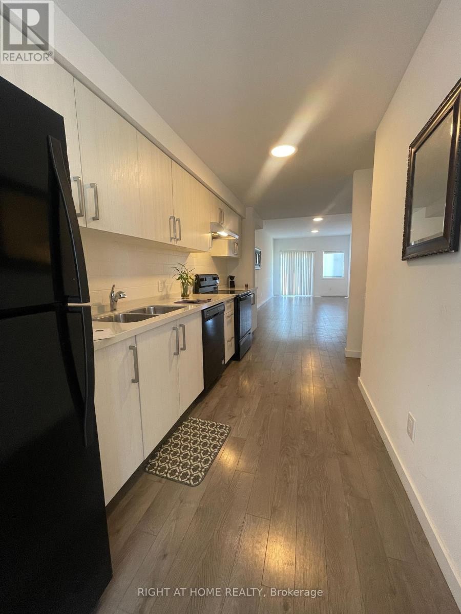 












400 ALBERTA STREET

,
Welland (Lincoln/Crowland),




Ontario
L3B0K5

