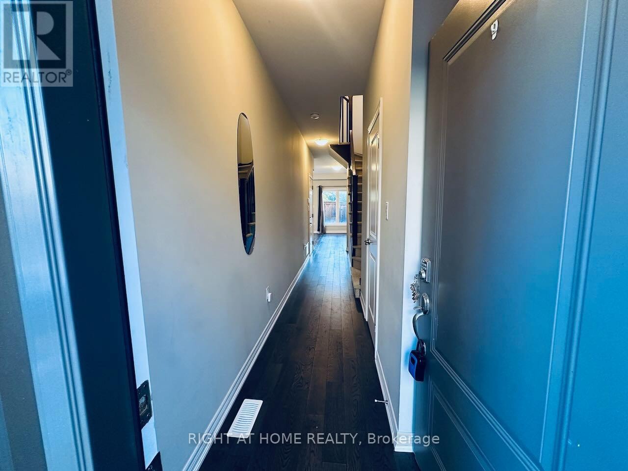 












69 - 377 GLANCASTER ROAD

,
Hamilton (Villages of Glancaster),




Ontario
L9G0G4

