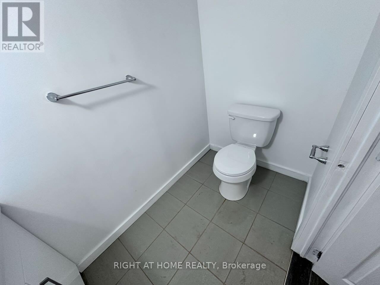 












69 - 377 GLANCASTER ROAD

,
Hamilton (Villages of Glancaster),




Ontario
L9G0G4

