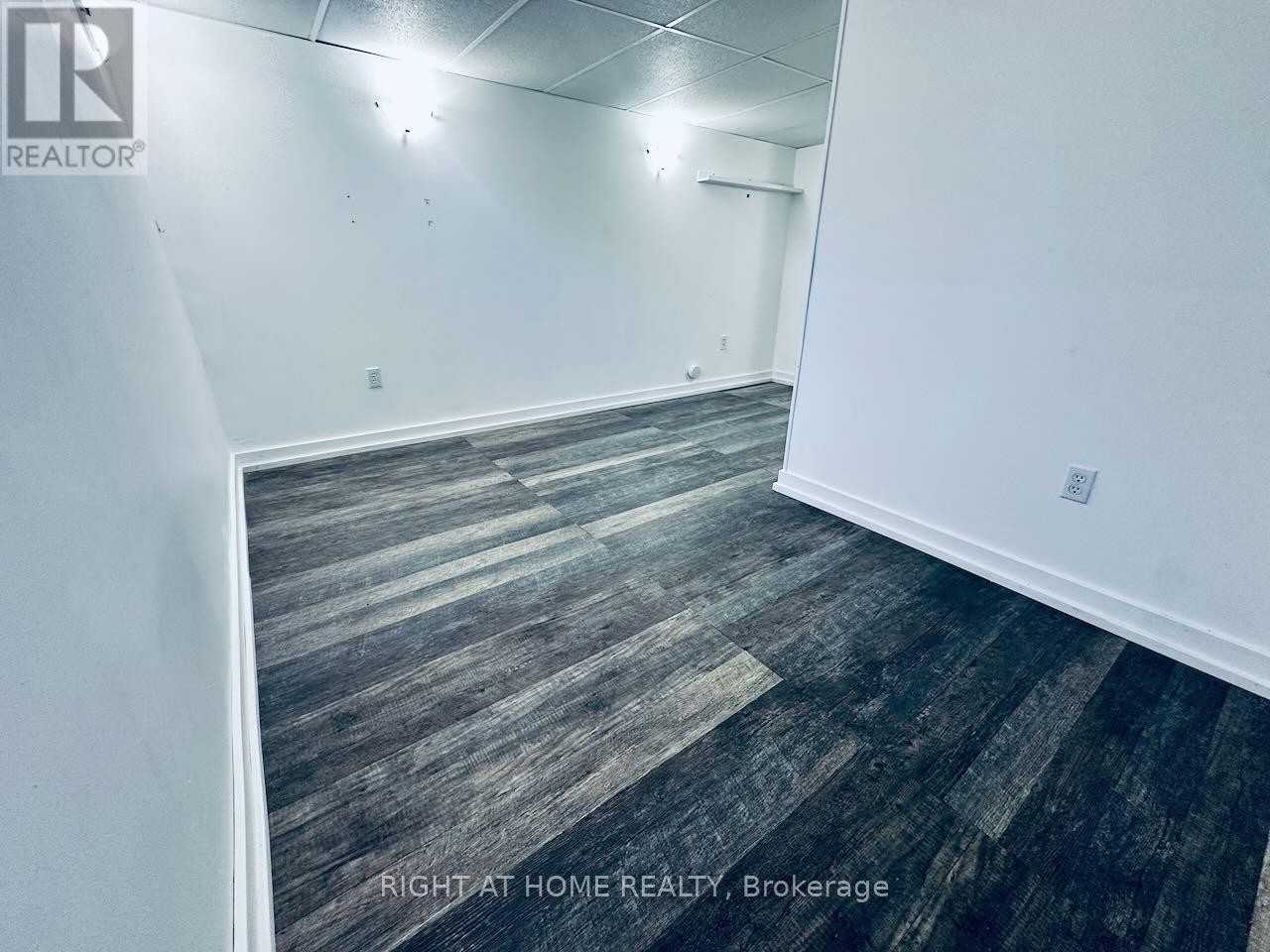 












69 - 377 GLANCASTER ROAD

,
Hamilton (Villages of Glancaster),




Ontario
L9G0G4

