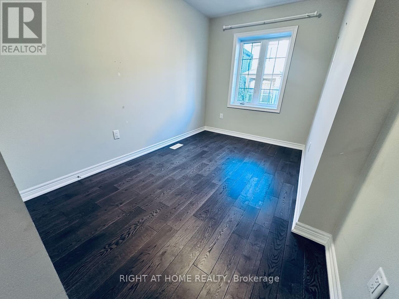 












69 - 377 GLANCASTER ROAD

,
Hamilton (Villages of Glancaster),




Ontario
L9G0G4

