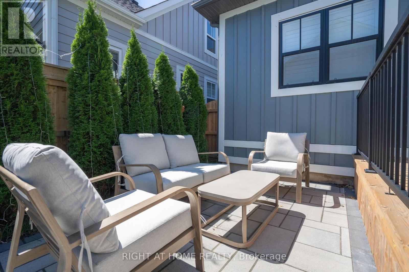 












9 ANNMARIE DRIVE

,
Niagara-on-the-Lake (Virgil),




Ontario
L0S1J0

