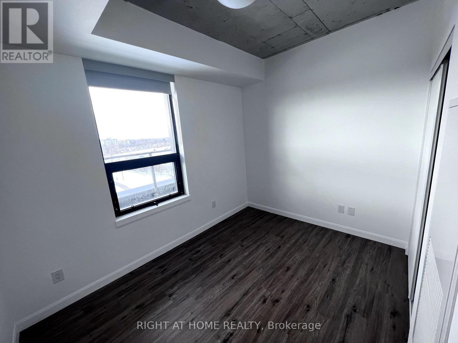 












711 - 7 ERIE AVENUE

,
Brantford,




Ontario
N3S0K5


