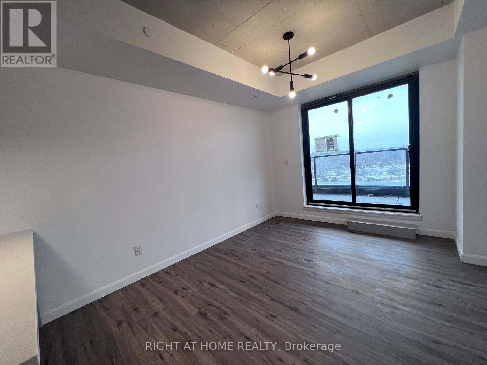 












711 - 7 ERIE AVENUE

,
Brantford,




Ontario
N3S0K5

