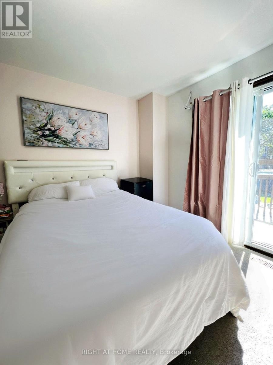 












146 ST AUGUSTINE DRIVE

,
St. Catharines (Secord Woods),




Ontario
L2P3W1

