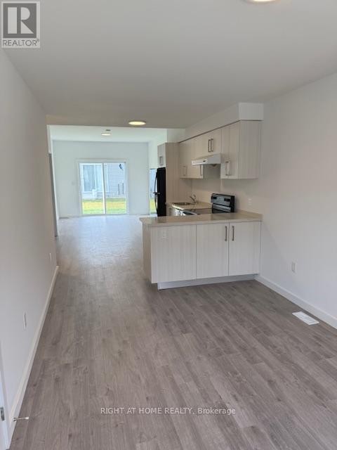 












32 WATERLEAF TRAIL

,
Welland (Broadway),




Ontario
L3C0H6

