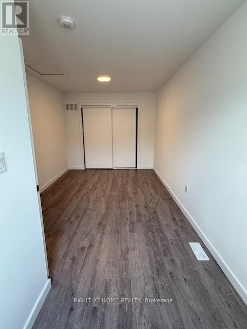 












32 WATERLEAF TRAIL

,
Welland (Broadway),




Ontario
L3C0H6

