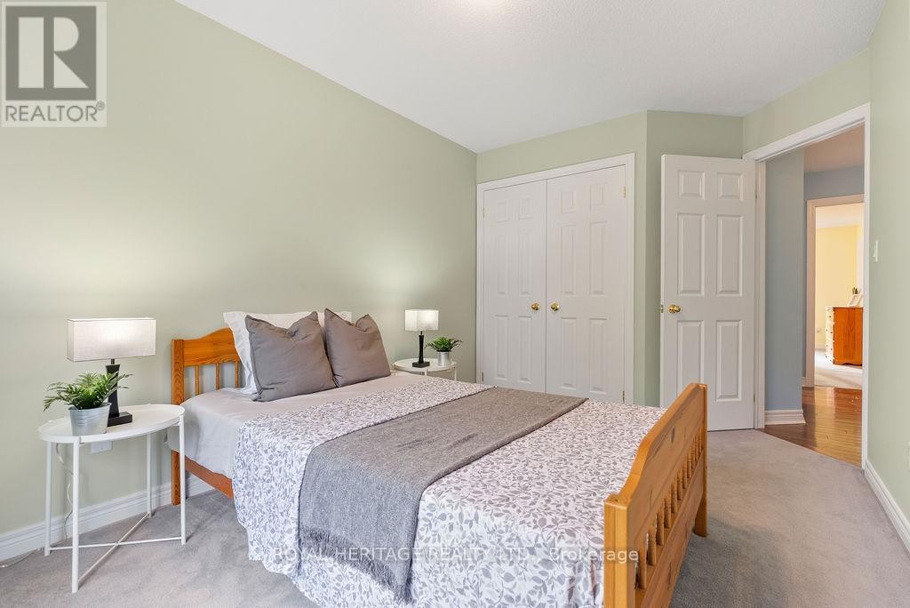 












19 THRUSHWOOD TRAIL

,
Kawartha Lakes (Lindsay),




Ontario
K9V0B1

