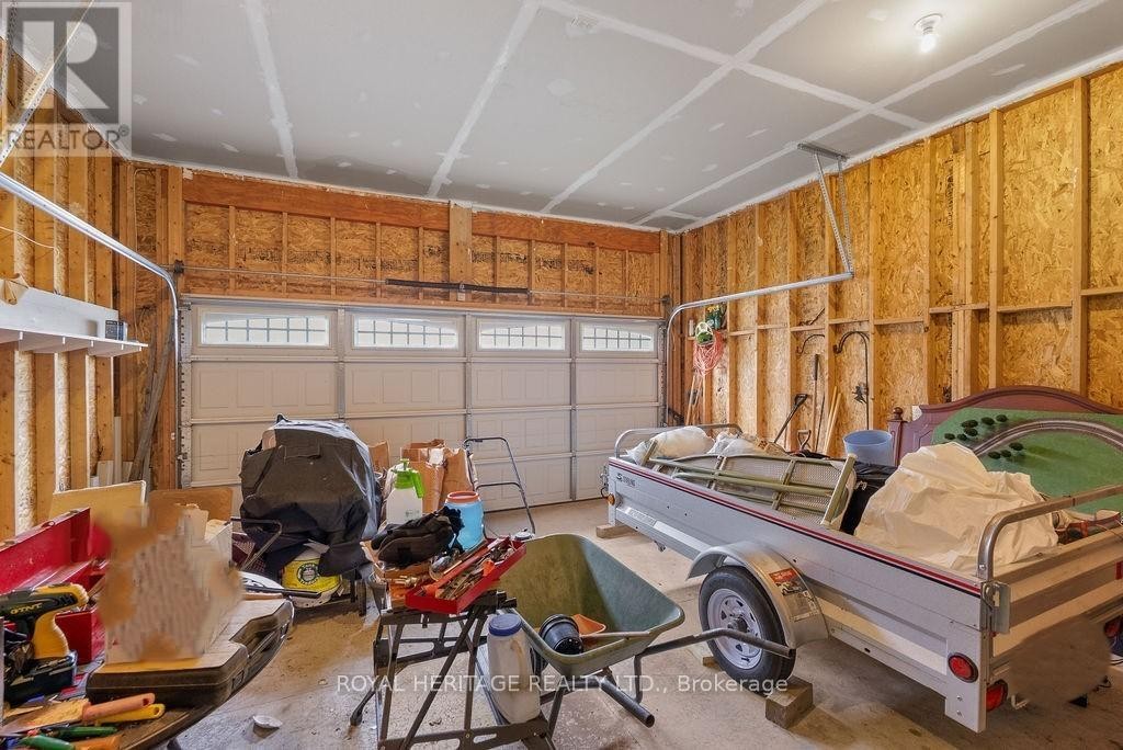 












19 THRUSHWOOD TRAIL

,
Kawartha Lakes (Lindsay),




Ontario
K9V0B1

