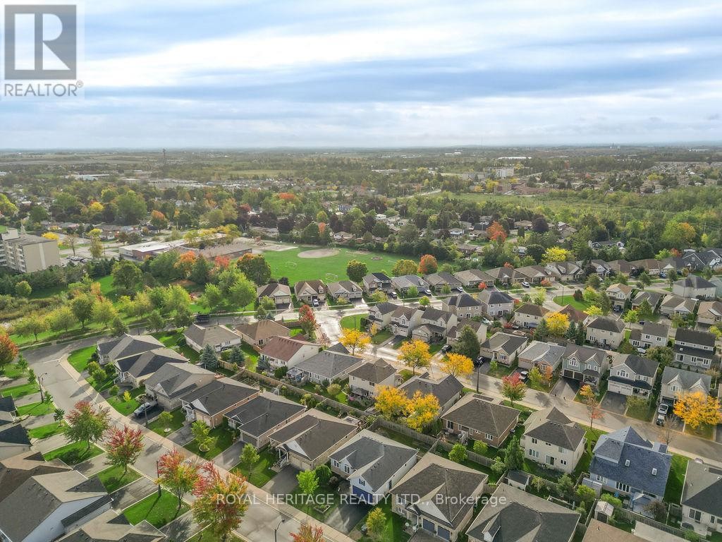 












19 THRUSHWOOD TRAIL

,
Kawartha Lakes (Lindsay),




Ontario
K9V0B1

