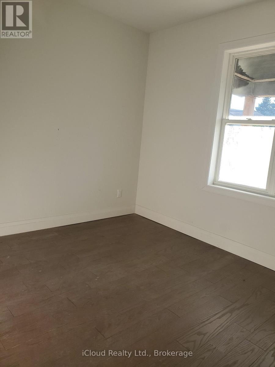 












62 CURRIE STREET

,
St. Catharines (Facer),




Ontario
L2M5M8

