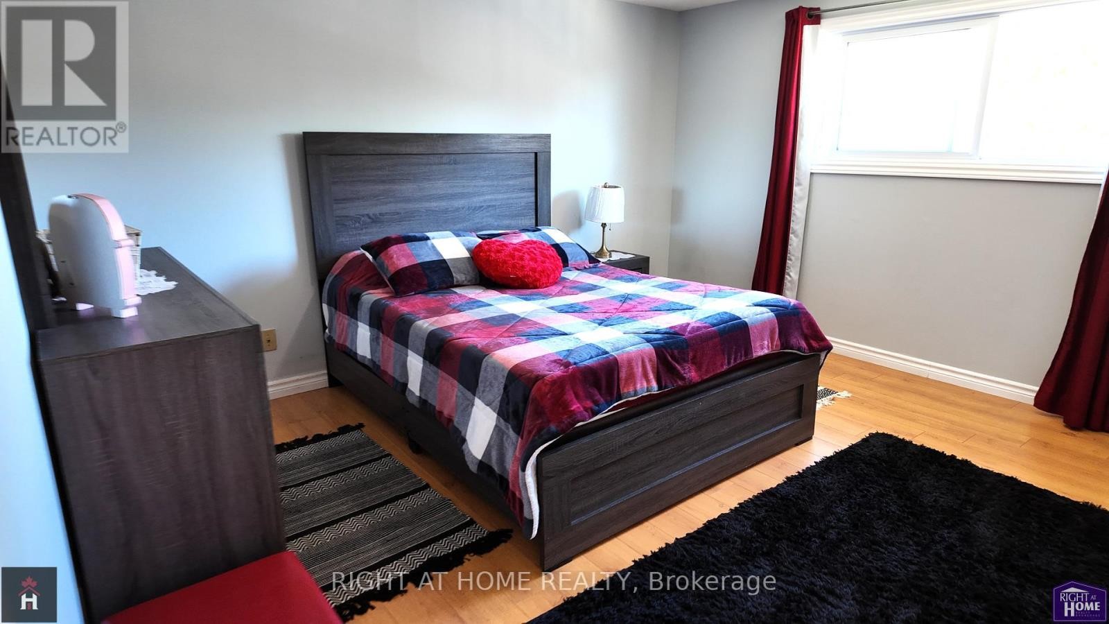 












68 - 1095 JALNA BOULEVARD

,
London South (South X),




Ontario
N6E2Y7


