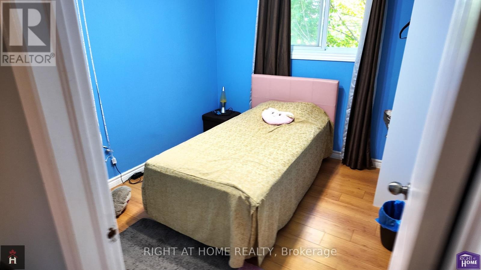 












68 - 1095 JALNA BOULEVARD

,
London South (South X),




Ontario
N6E2Y7

