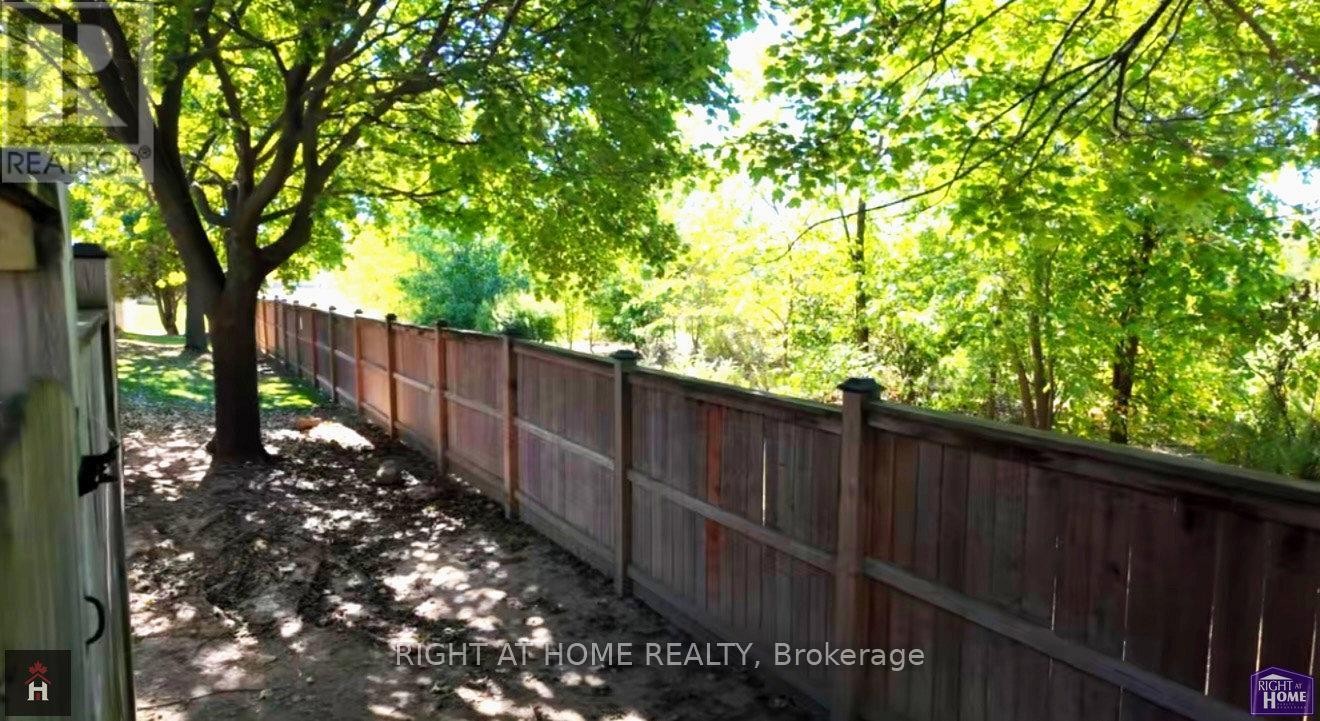












68 - 1095 JALNA BOULEVARD

,
London South (South X),




Ontario
N6E2Y7


