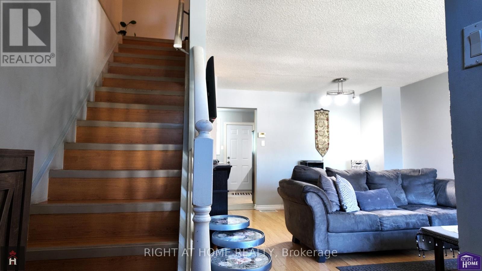












68 - 1095 JALNA BOULEVARD

,
London South (South X),




Ontario
N6E2Y7

