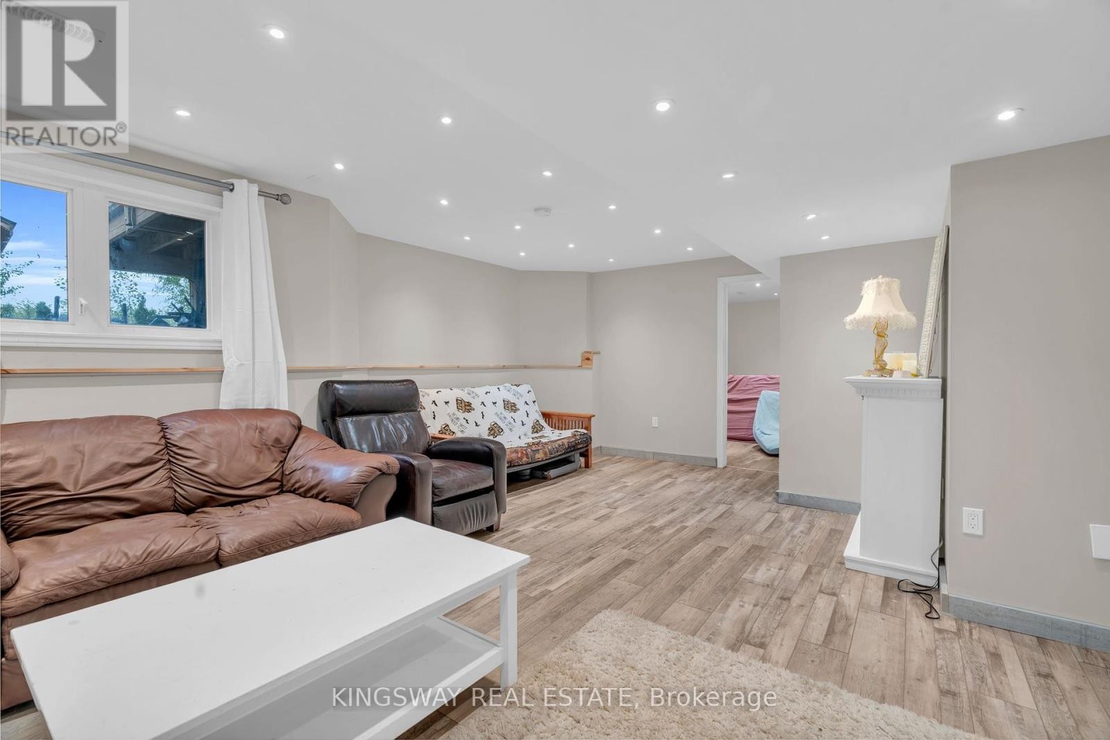 












75 CHASE CRESCENT

,
Cambridge,




Ontario
N3C0B3

